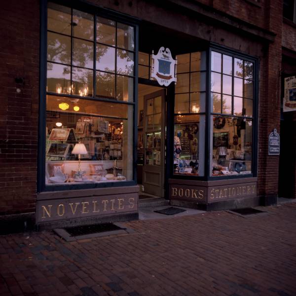 Coffin?s Gift Store