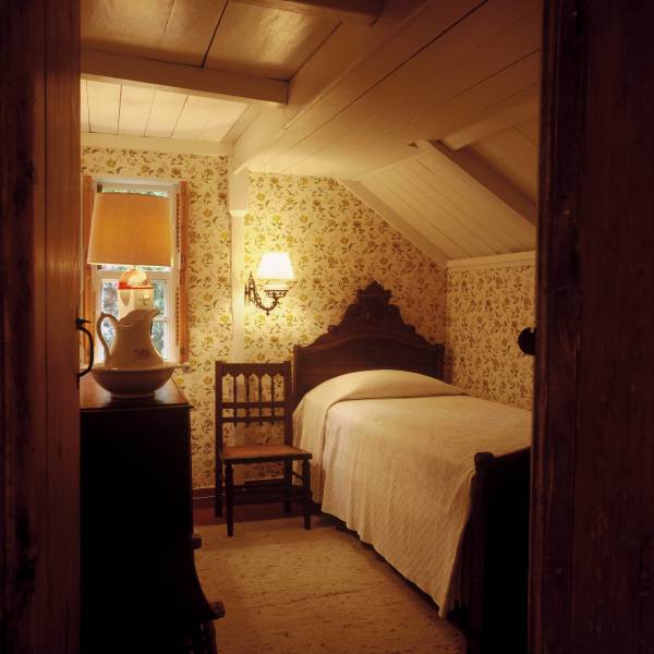Sconset Bedroom- I
