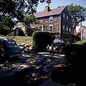 241-5b107.Jpg